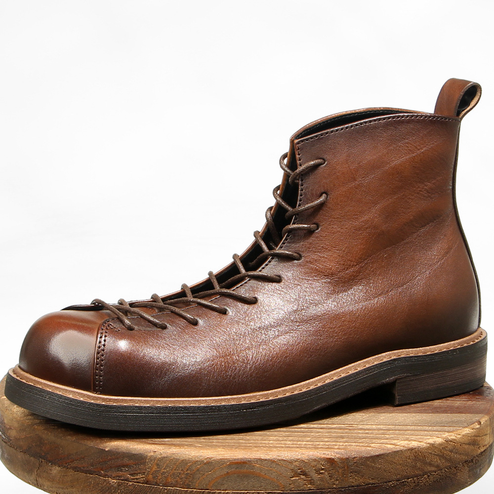 本革製ラウンドトゥカジュアルアンクルブーツ、ドレスワークバイ - Leatherwork Boots のレビューと価格
