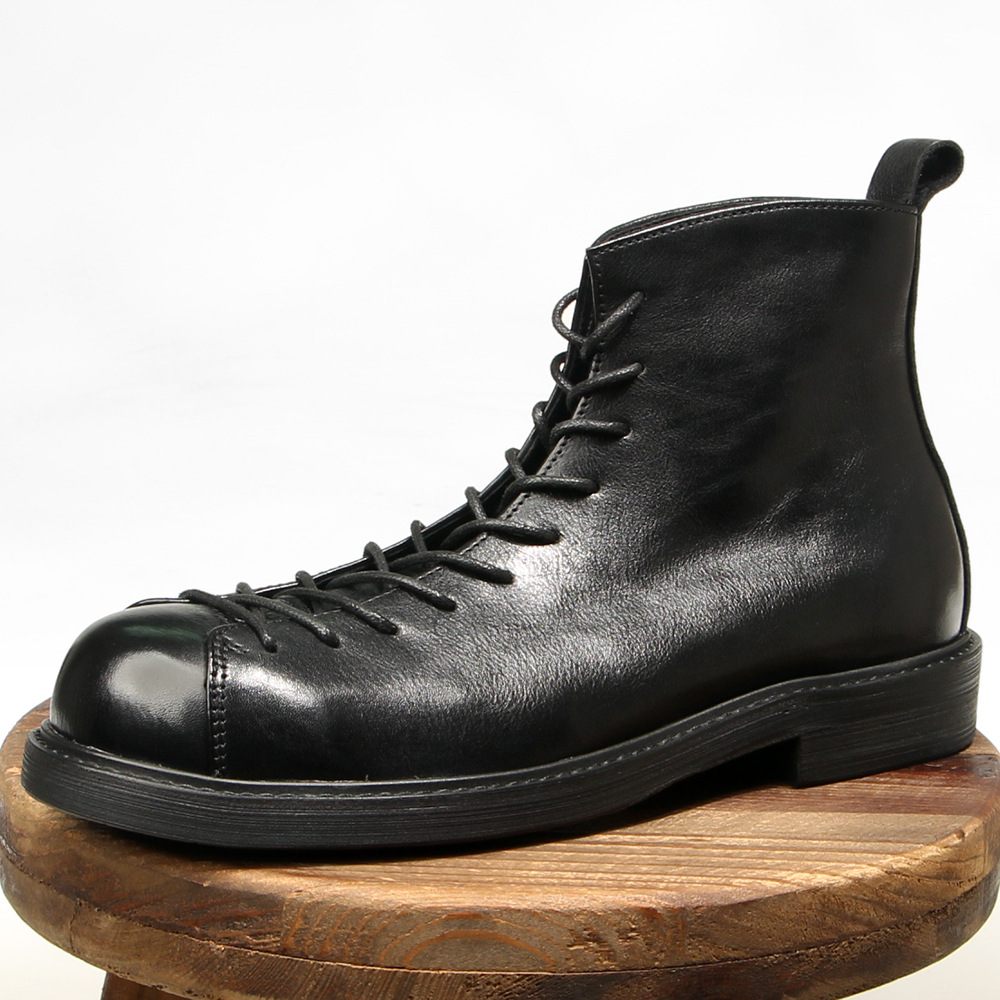 本革製ラウンドトゥカジュアルアンクルブーツ、ドレスワークバイ - Leatherwork Boots のレビューと価格