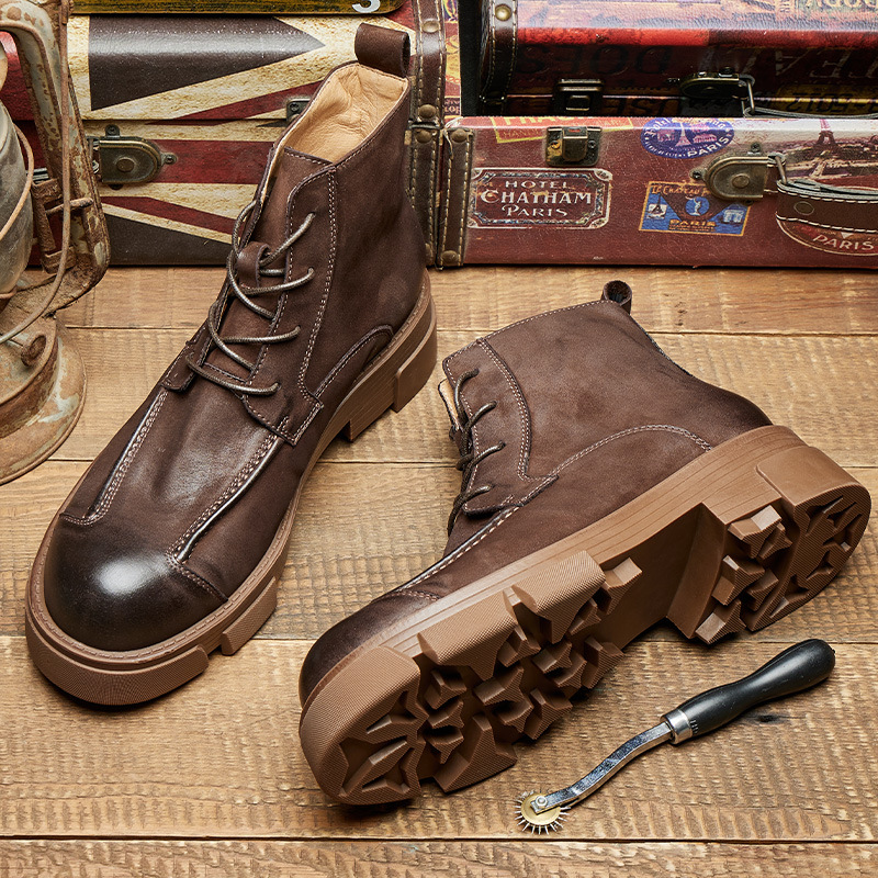 メンズブリティッシュスタイルコンバットブーツ本革チャンキーソ - Leatherwork Boots のレビューと価格